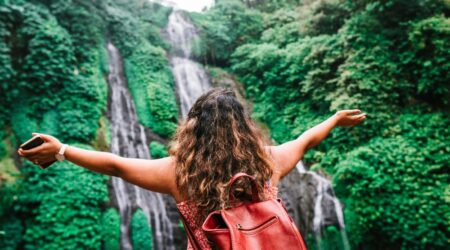 Adapting to Local Cultures: Essential Etiquette Tips for Global Travelers