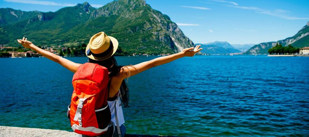 Staying Safe While Traveling: Tips for Avoiding Scams and Staying Healthy